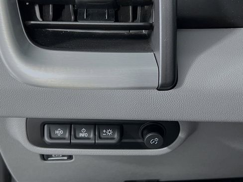 Used 2022 GMC Terrain SLT w/ Infotainment Package II AWD/4WD image 9