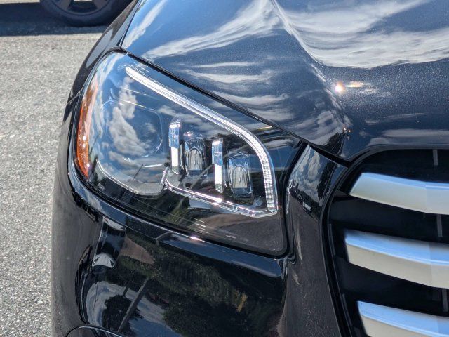 Used 2026 Mercedes-Benz GLS 580 4MATIC image 10