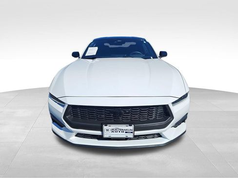 Used 2024 Ford Mustang Coupe RWD image 8