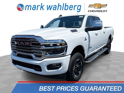 Used 2025 RAM 2500 Laramie AWD/4WD image 1