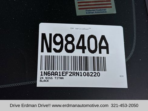 Used 2024 Nissan Titan SV w/ SV Bronze Edition Package image 31