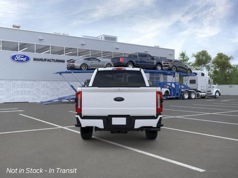 New 2026 Ford F250 Lariat w/ Black Appearance Package AWD/4WD image 5