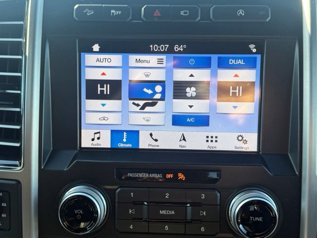 Used 2019 Ford F150 Platinum w/ Equipment Group 701A Luxury AWD/4WD image 25