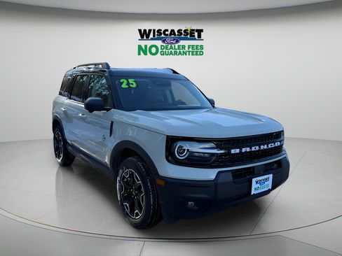 Certified 2025 Ford Bronco Sport Outer Banks w/ Outer Banks Tech Package+ AWD/4WD image 1
