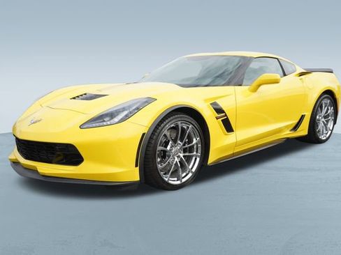 Used 2019 Chevrolet Corvette Grand Sport image 3