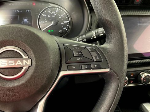 Used 2023 Nissan Kicks SV FWD image 13