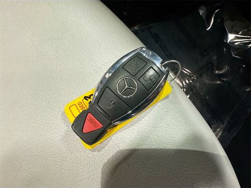 Used 2015 Mercedes-Benz SLK 350 SLK 350 image 34