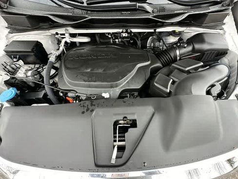 Used 2023 Honda Odyssey Elite image 32