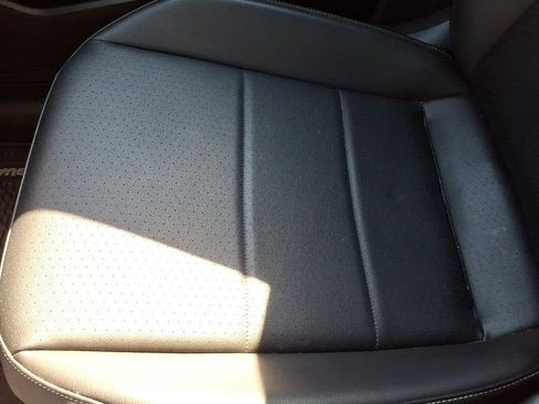 Used 2021 Volkswagen Tiguan SE AWD/4WD image 25