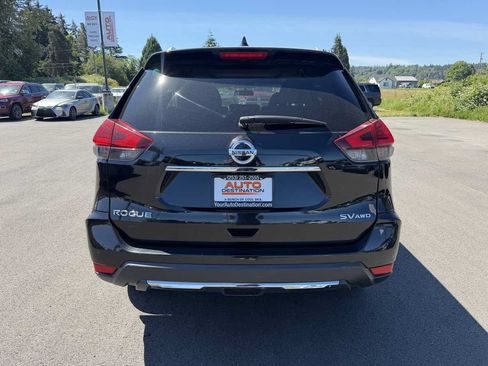 Used 2017 Nissan Rogue SL AWD/4WD image 7