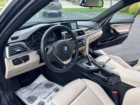Used 2017 BMW 330i Sedan image 28