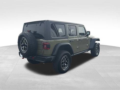 Used 2026 Jeep Wrangler Unlimited Rubicon AWD/4WD image 3