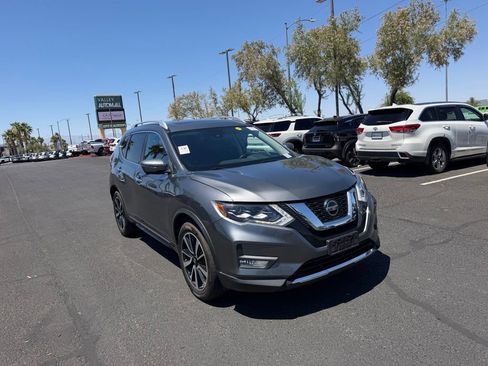 Used 2018 Nissan Rogue SL w/ Premium Package FWD image 3