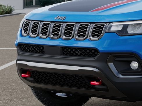 New 2026 Jeep Compass Trailhawk w/ Sun, Sound & Navigation Group AWD/4WD image 37