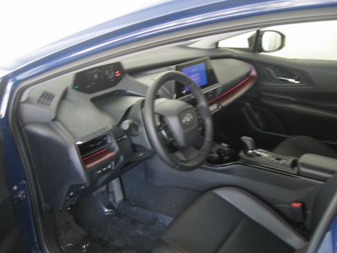 Used 2024 Toyota Prius Prime XSE image 9