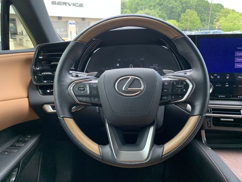 Used 2025 Lexus RX 350 FWD image 18