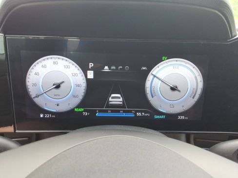 Used 2026 Hyundai Elantra Sport FWD image 14