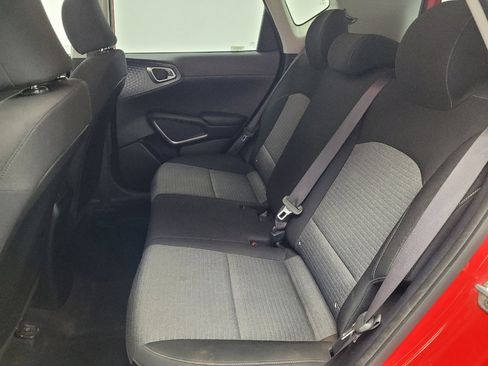 Used 2020 Kia Soul S FWD image 17