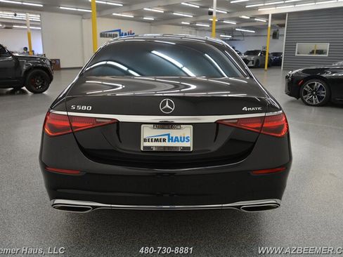 Used 2023 Mercedes-Benz S 580 4MATIC Sedan image 10