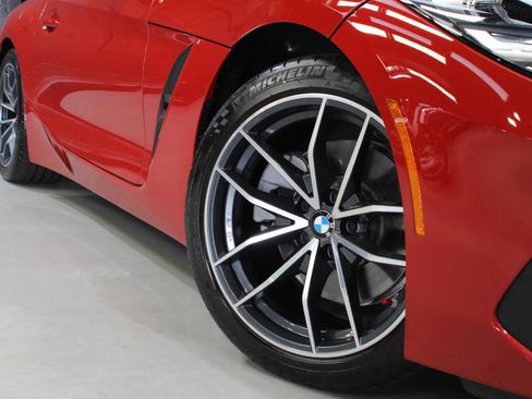 Used 2022 BMW Z4 sDrive30i w/ Driving Assistance Package image 19