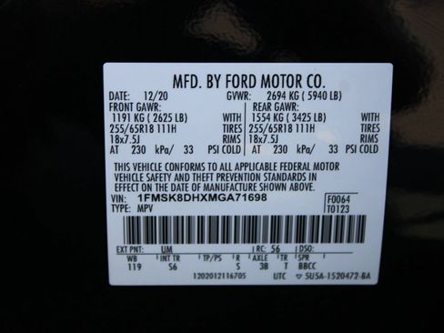 Used 2021 Ford Explorer XLT w/ Equipment Group 202A AWD/4WD image 7