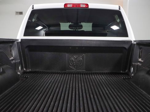 Used 2022 RAM 2500 Big Horn w/ Cold Weather Group image 28