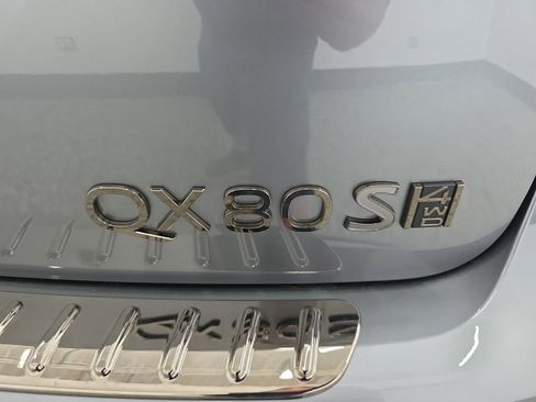 New 2026 INFINITI QX80 4WD w/ Sport Exterior Package image 16