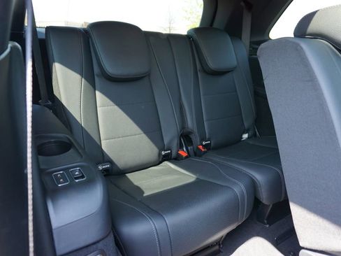 Certified 2025 Mercedes-Benz GLS 450 4MATIC image 46