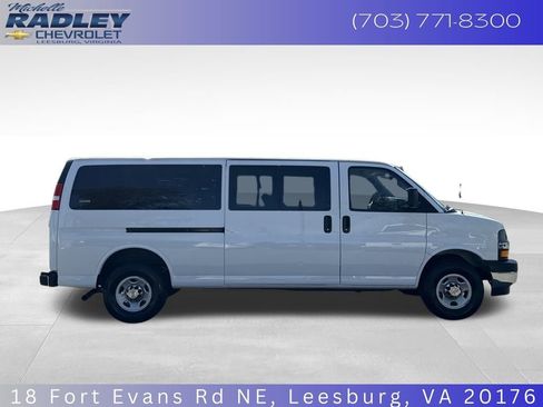 Used 2024 Chevrolet Express 3500 LT w/ LT Preferred Equipment Group image 8