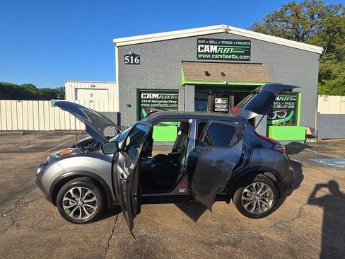 Used 2017 Nissan Juke SV w/ Technology Package FWD image 48