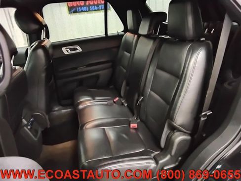 Used 2013 Ford Explorer XLT image 13
