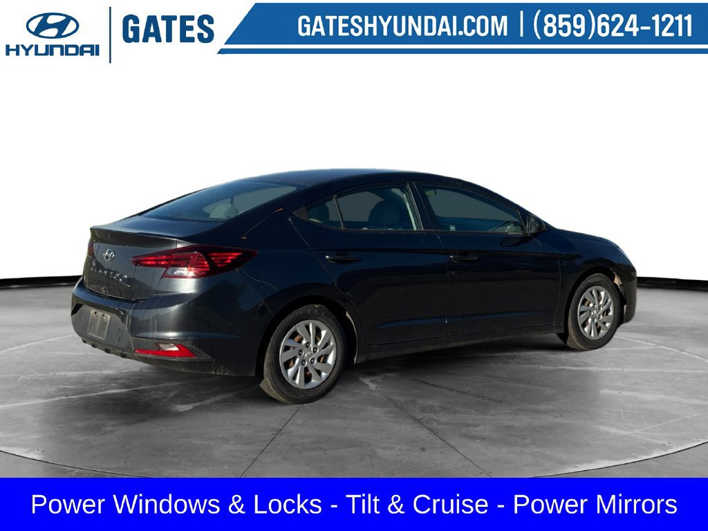 Used 2020 Hyundai Elantra SE FWD image 2