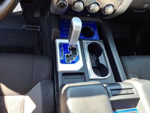 Used 2018 Toyota Tundra SR5 w/ SR5 Upgrade Package image 17