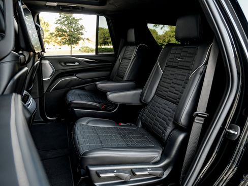 Used 2023 Cadillac Escalade V image 79