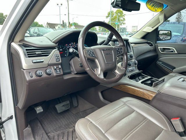 Used 2019 GMC Yukon XL Denali w/ Denali Ultimate Package AWD/4WD image 36