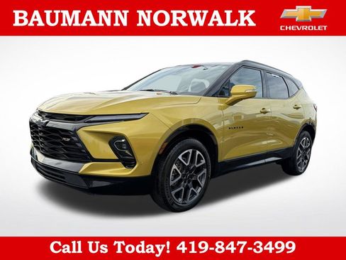 Used 2023 Chevrolet Blazer RS FWD image 3