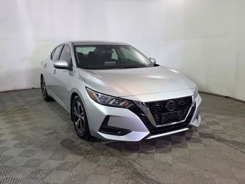 Used 2020 Nissan Sentra SV image 9