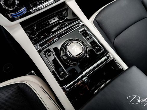 Used 2024 Rolls-Royce Spectre w/ Spectre Launch Package image 37