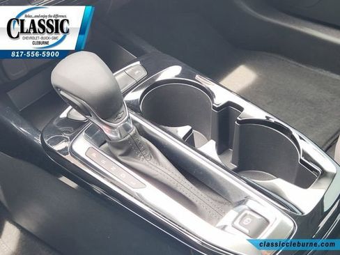 Used 2025 Chevrolet Trax ACTIV w/ Driver Confidence Package FWD image 21