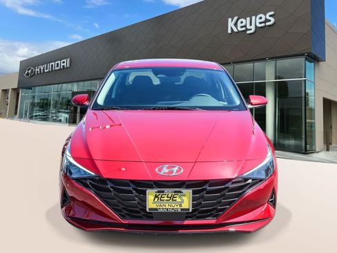 Certified 2023 Hyundai Elantra SEL w/ Convenience Package FWD image 2