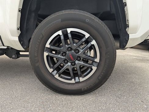 Used 2024 Toyota Tacoma TRD Sport image 15