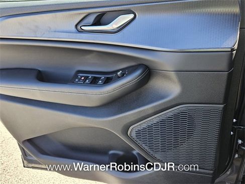 New 2025 Jeep Grand Cherokee L Laredo w/ Luxury Tech Group I image 28