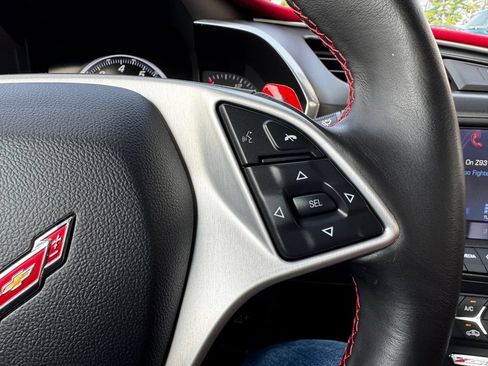 Used 2019 Chevrolet Corvette Z06 RWD image 17