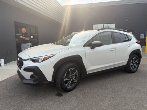 Used 2024 Subaru Crosstrek 2.0i Premium AWD/4WD image 6