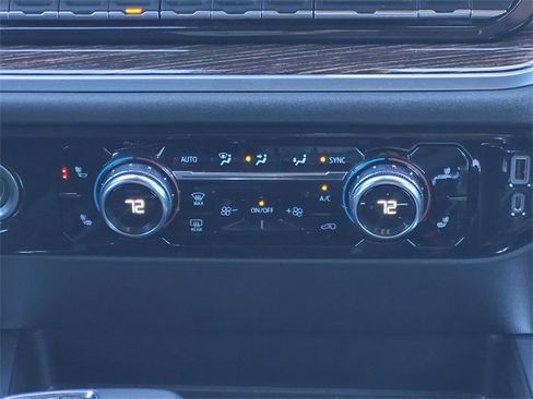 Used 2022 GMC Sierra 1500 Elevation image 15