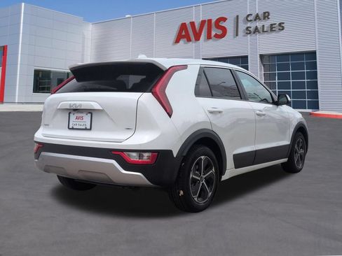 Used 2025 Kia Niro LX FWD image 6