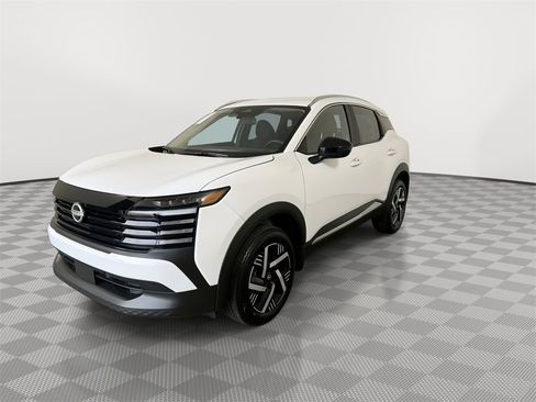 New 2026 Nissan Kicks SV image 4