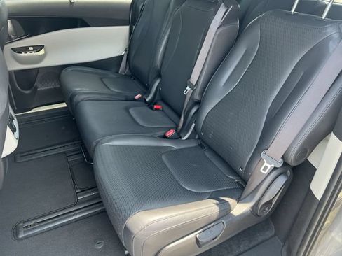 Used 2024 Kia Carnival SX Prestige FWD image 42