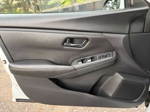 Used 2025 Nissan Sentra S FWD image 18