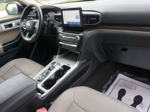 Used 2020 Ford Explorer Limited AWD/4WD image 23
